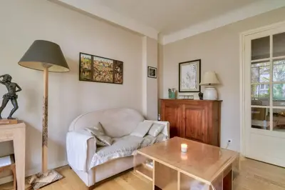 Coin salon dans l'établissement Appart calme à Buttes-Chaumont