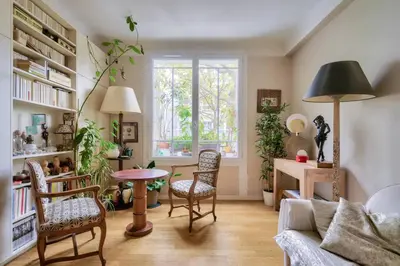 Coin salon dans l'établissement Appart calme à Buttes-Chaumont