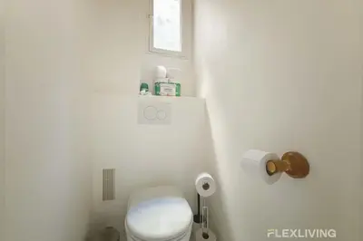 Salle de bains dans l'établissement Flexliving - private bedroom - Monge