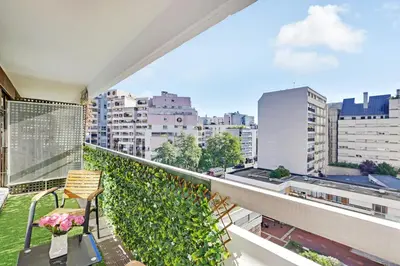 Balcon ou terrasse dans l'établissement À 1 minute du métro et Parking privé