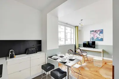 Cuisine ou kitchenette dans l'établissement Charming apartment - 1BR-6P - Sentier