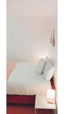 Un ou plusieurs lits dans un hébergement de l'établissement Po1-TPSA17-3D- ROOM Porte maron