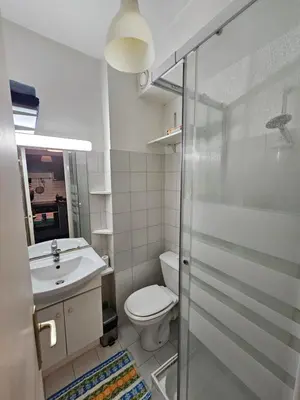 Salle de bains dans l'établissement Paris Ménilmontant Studio 2 pers