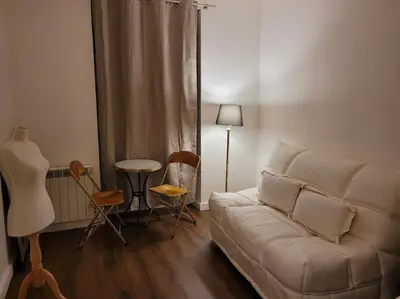 Coin salon dans l'établissement Paris Ménilmontant Studio 2 pers