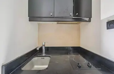 Cuisine ou kitchenette dans l'établissement Fantastic Studio au Coeur de Paris, à 2 minutes du Musée d'Orsay
