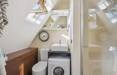 Salle de bains dans l'établissement Fantastic Studio au Coeur de Paris, à 2 minutes du Musée d'Orsay