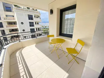 Balcon ou terrasse dans l'établissement Le Charme des Docks by So Homy - 1 Bed Room - 4 PAX