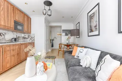 Cuisine ou kitchenette dans l'établissement Stunning 1 bedroom for 4 near Montparnasse