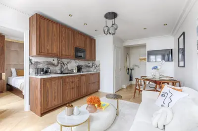 Cuisine ou kitchenette dans l'établissement Stunning 1 bedroom for 4 near Montparnasse