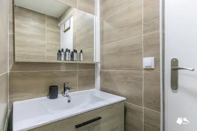 Salle de bains dans l'établissement MBA - Lecourbe Splendide Appartement