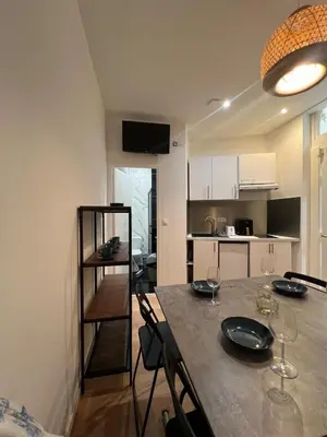 Cuisine ou kitchenette dans l'établissement Le Havre Montmartrois 2