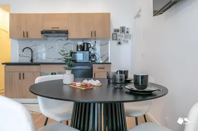 Cuisine ou kitchenette dans l'établissement MBA - Boulangers Splendide Appartement