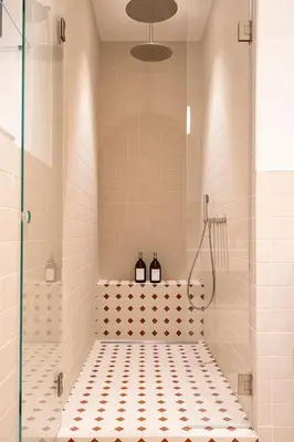 Salle de bains dans l'établissement Appart Haussmannien luxe - 2 chambres, Champs-Élysées