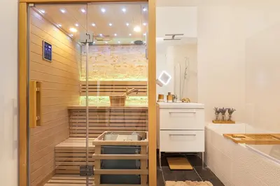 Salle de bains dans l'établissement Suite de Luxe à 10 min de Paris - Sauna, Cinéma