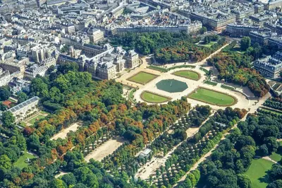 Vue panoramique sur l'établissement St Germain des près - Odéon