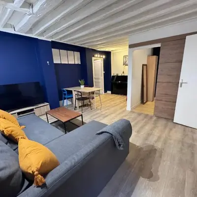 Flat in the center of Paris
