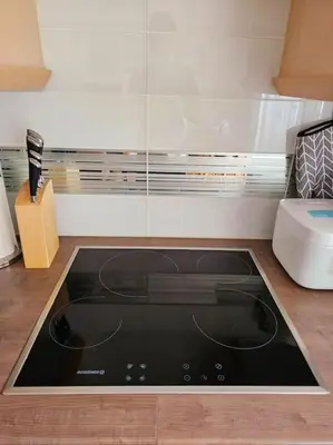 Cuisine ou kitchenette dans l'établissement Renewed Spacious 35m2 Studio in Paris