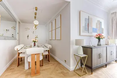 Plan de l'établissement Elegant Luxury Apartment for 6 on Champs-Élysées