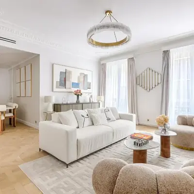 Elegant Luxury Apartment for 6 on Champs-Élysées