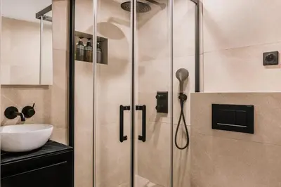Salle de bains dans l'établissement Cosy room inside Batignolles - L60
