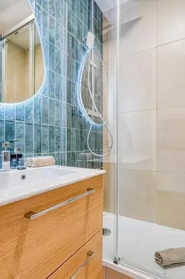 Salle de bains dans l'établissement Appartement Luxueux Cosy - Paris Expo