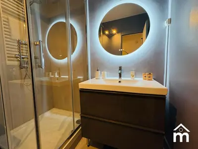 Salle de bains dans l'établissement St Honore Champs Elysees by Melvane