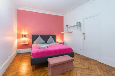 Un ou plusieurs lits dans un hébergement de l'établissement Top Appartement Avenue Ternes Paris