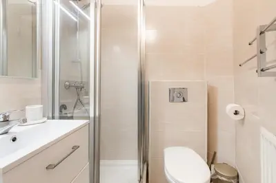 Salle de bains dans l'établissement Top Appartement Avenue Ternes Paris