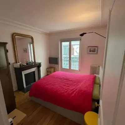 Charming and bright flat in a very convenient area