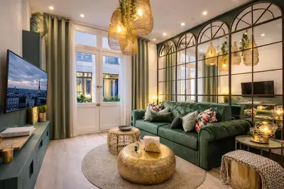Coin salon dans l'établissement P2- Perfect Escape for 4 Near Montmartre