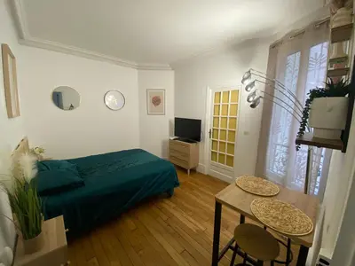 Télévision ou salle de divertissement dans l'établissement L'étoile de duhesme