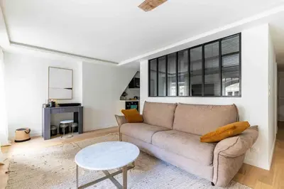 Coin salon dans l'établissement Invalides Palais Bourbon Luxueux Appartement 4P