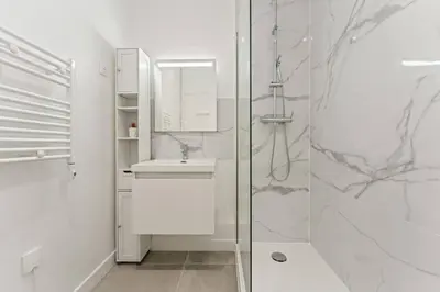 Salle de bains dans l'établissement Perfect Emplacement Paris - Metro 1 min - Tour Eiffel 10min - Netflix