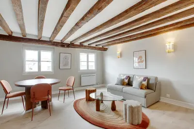 Coin salon dans l'établissement Stylish apartment in Le Marais