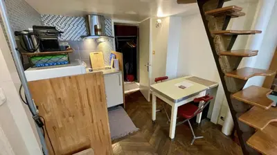 Cuisine ou kitchenette dans l'établissement Studio NOTRE-DAME