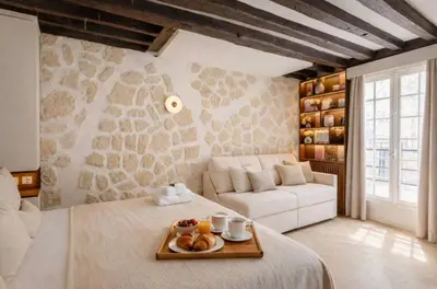 Un ou plusieurs lits dans un hébergement de l'établissement M1 - Magnificent Studio in Le Marais's Heart