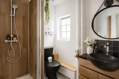 Salle de bains dans l'établissement M1 - Magnificent Studio in Le Marais's Heart