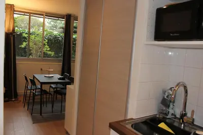 Cuisine ou kitchenette dans l'établissement Tour Eiffel Grenelle