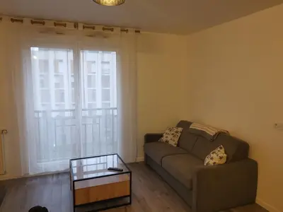 Coin salon dans l'établissement Appartement Cosy à Clichy, avec parking ,proche Paris!