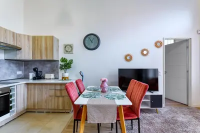 Cuisine ou kitchenette dans l'établissement Pablo Picasso - Appt à 30min de Montmartre