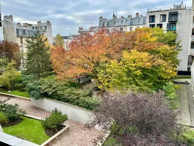 Jardin de l'établissement Appartement 5 personnes Léon Frot PARIS