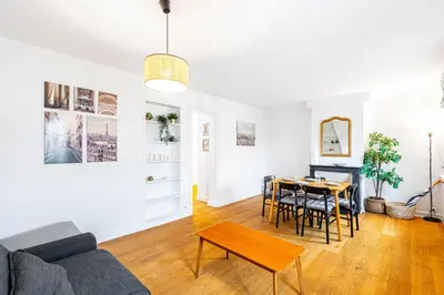 Coin salon dans l'établissement GuestReady - Paris Escape with Eiffel Views