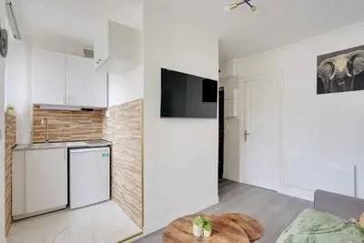 Cuisine ou kitchenette dans l'établissement Appartement Suite 12 aux Portes de Paris