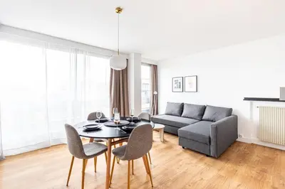 Coin salon dans l'établissement GuestReady - Black pearl close to the metro