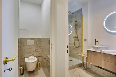 Salle de bains dans l'établissement Charming flat Jardin du Luxembourg Montparnasse