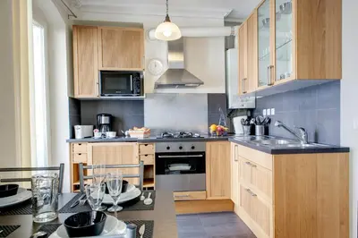 Cuisine ou kitchenette dans l'établissement Beauregard Design residence