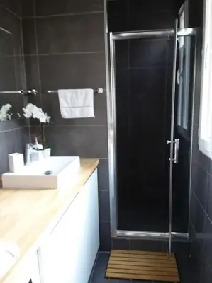 Salle de bains dans l'établissement Appartement 40 m2 à, Boulogne Billancourt