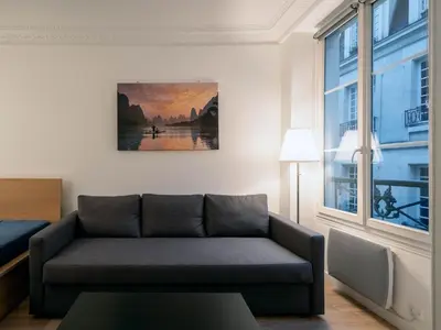 Coin salon dans l'établissement Flat 31m2 near Pompidou Center, Marais, les Halles, mobility lease only