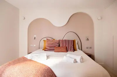 Un ou plusieurs lits dans un hébergement de l'établissement 4P 1BR - Monthly Rental - Step from Place Vendôme