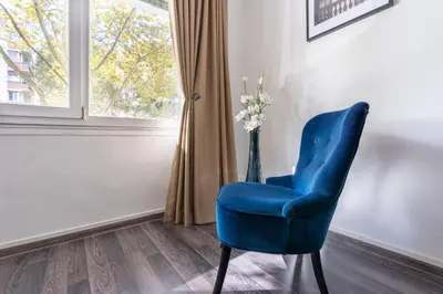 Coin salon dans l'établissement Bright & Contemporary 2BD Apartment